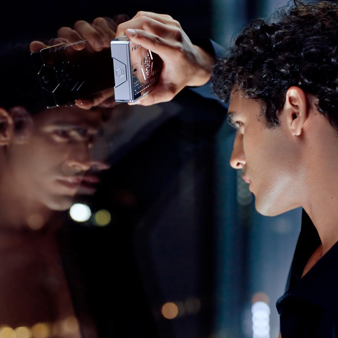 Philipp Plein Eau de Parfum No Limits Platinum 50 ml – Bottle looks like a credit card