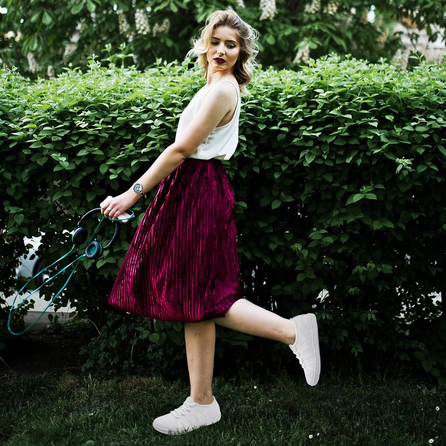 Woman's wide walking shoes